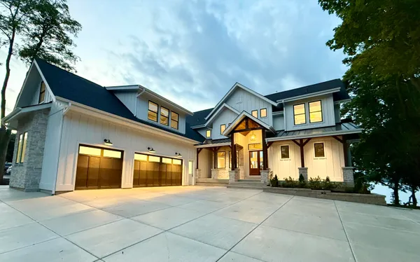 $8,990,000 | N2017 South Lake Shore Drive, Linn, WI 53147