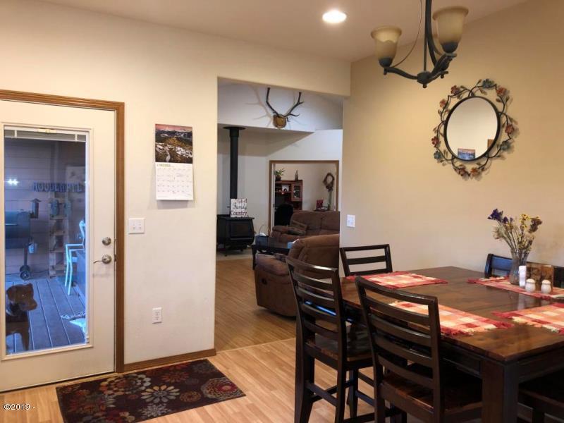 6624 Alderbrook Road Tillamook, OR 97141 - Photo 4 of 45 DRtoLR