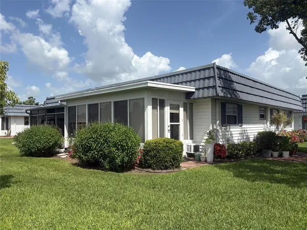 $1,550 | 205 Andover Place North, Unit 104, Sun City Center, FL 33573