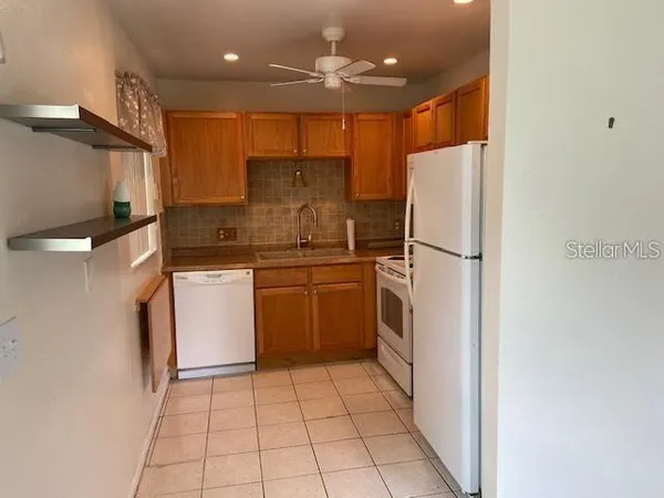 $1,550 | 205 Andover Place North, Unit 104, Sun City Center, FL 33573