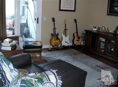860 Hemlock Ridge Court Simi Valley, CA 93065 - Photo 9 of 21 Additional Photo