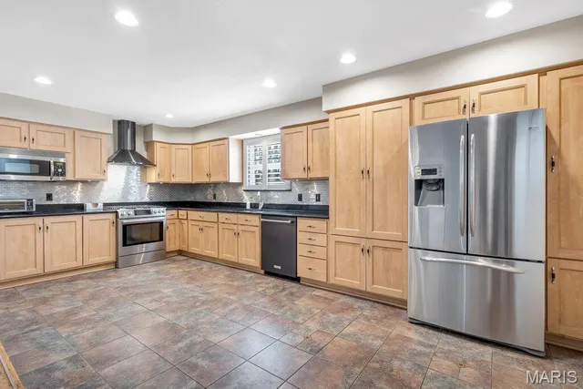 $599,900 | 109 Pecan Lane, Belleville, IL 62223