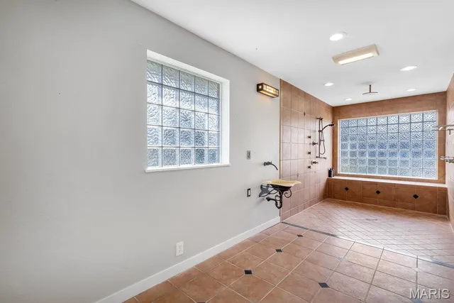 $599,900 | 109 Pecan Lane, Belleville, IL 62223