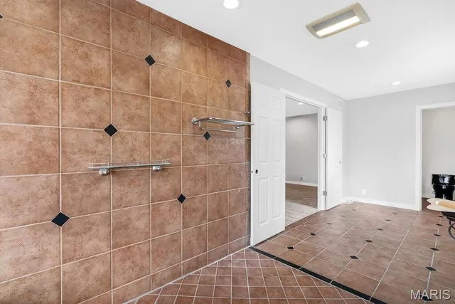 $599,900 | 109 Pecan Lane, Belleville, IL 62223