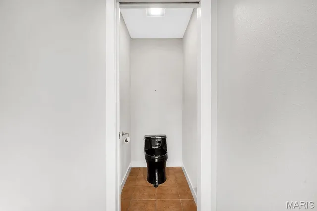 $599,900 | 109 Pecan Lane, Belleville, IL 62223