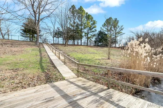 $599,900 | 109 Pecan Lane, Belleville, IL 62223