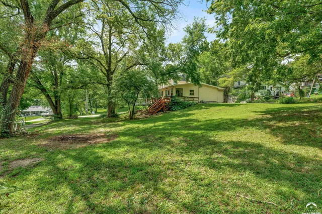 $179,900 | 420 East Woodson Avenue, Lecompton, KS 66050