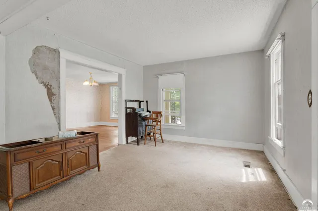 $179,900 | 420 East Woodson Avenue, Lecompton, KS 66050