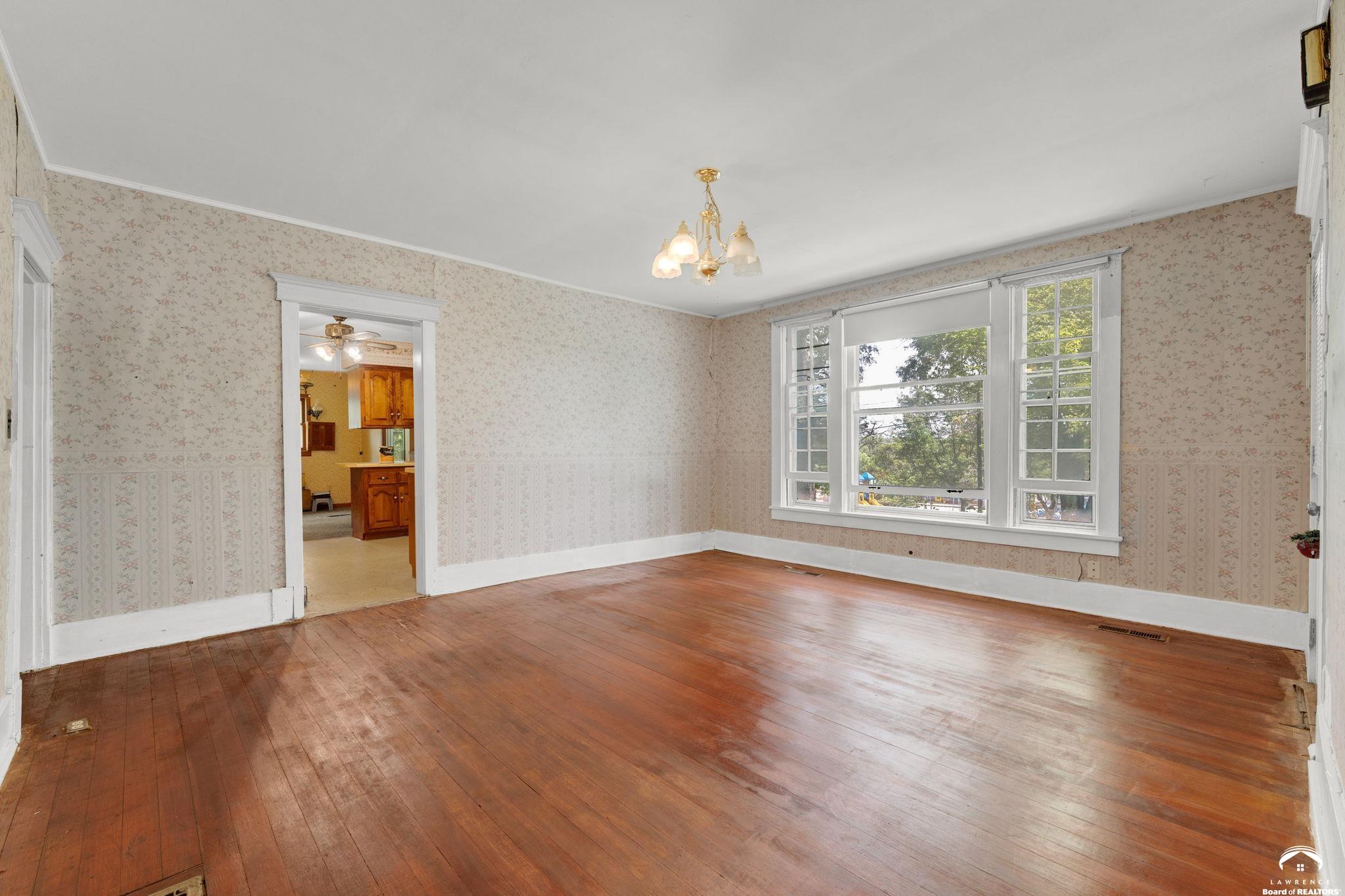 420 East Woodson Avenue Lecompton, KS 66050 - Photo 14 of 31