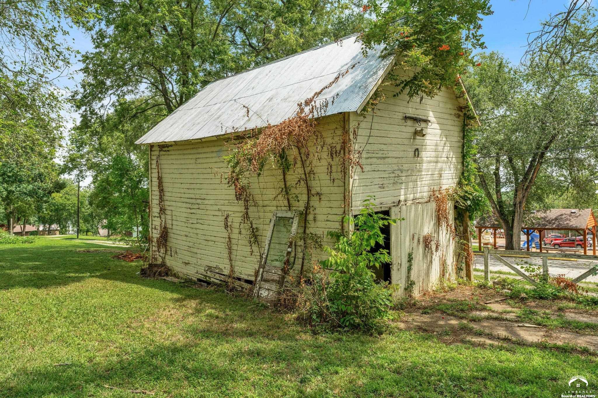 420 East Woodson Avenue Lecompton, KS 66050 - Photo 10 of 31