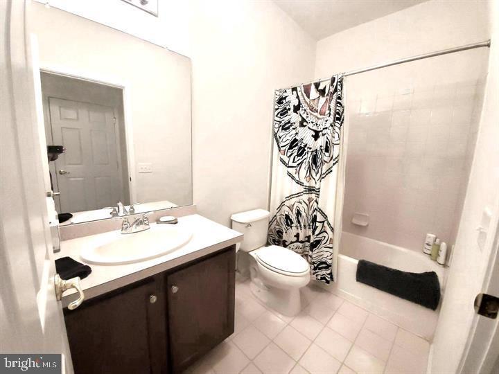 525 Timberlake Drive Ewing, NJ 08618 - Photo 12 of 27 a bathroom with a sink a toilet and shower