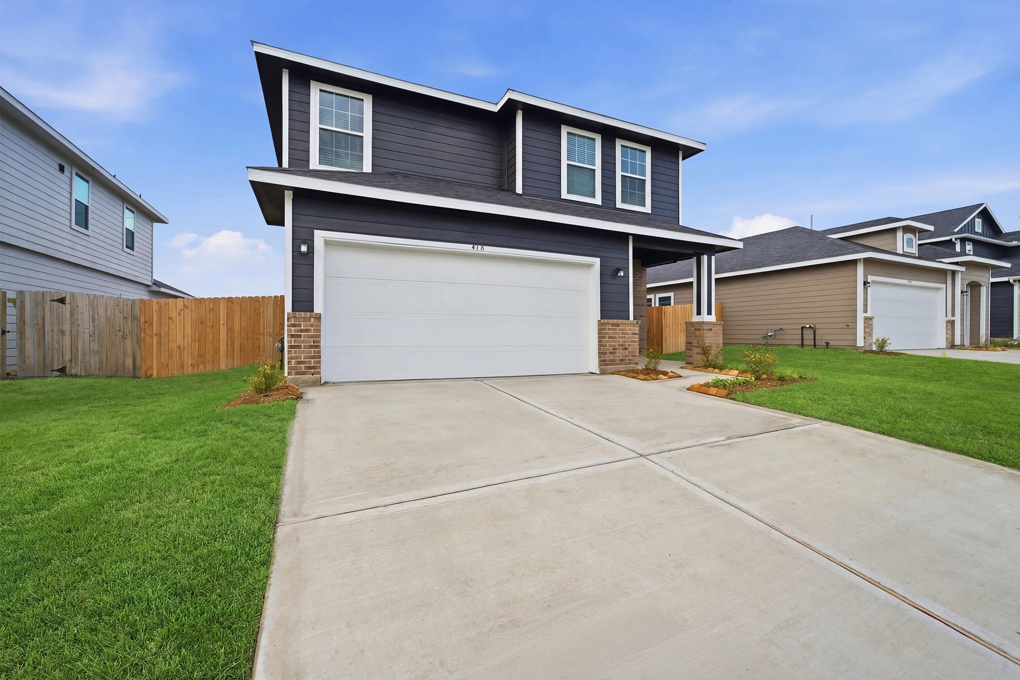 418 Monarch Trail Huntsville, TX 77340 - Photo 4 of 31