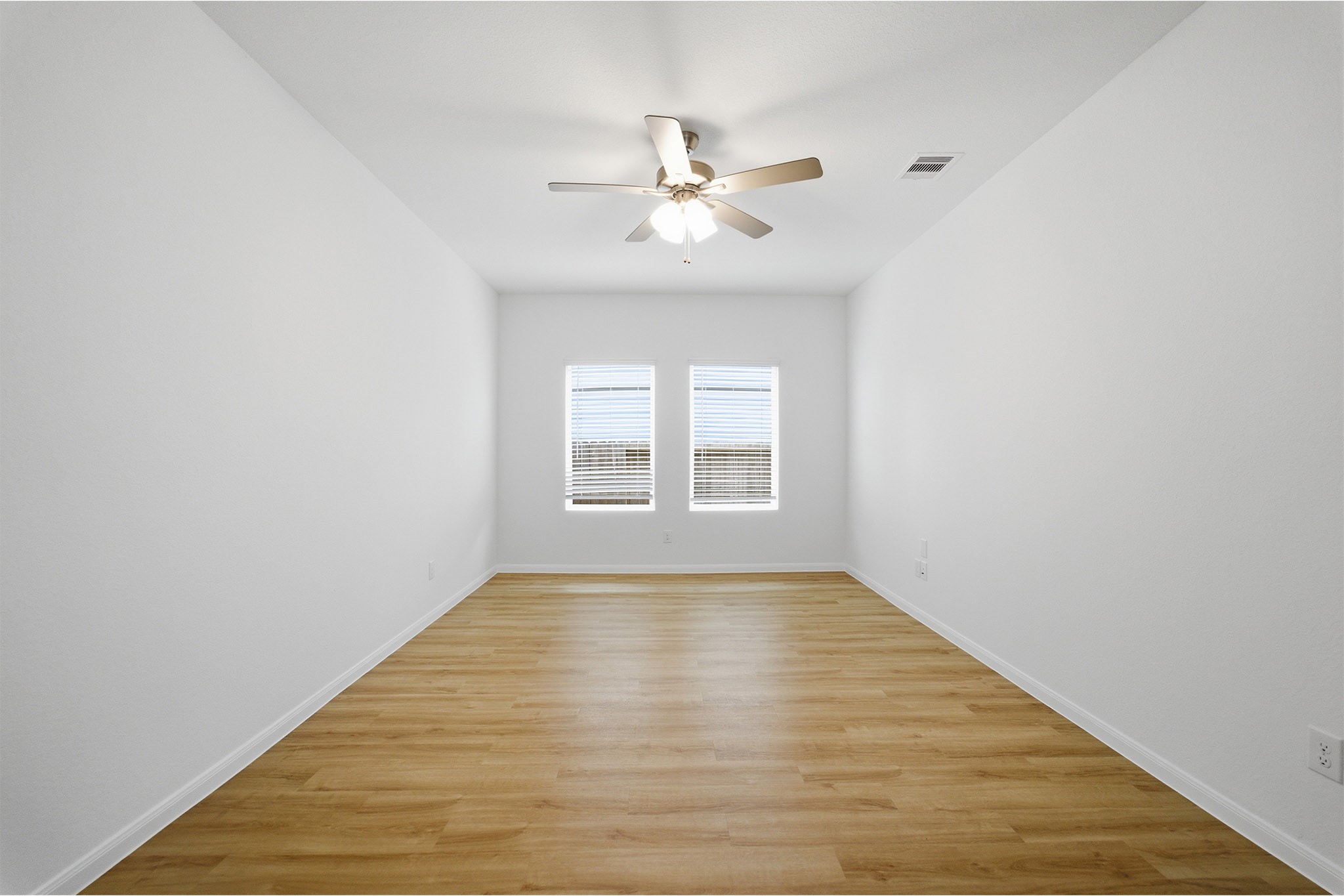 418 Monarch Trail Huntsville, TX 77340 - Photo 9 of 31