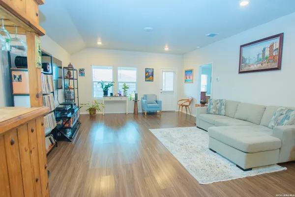 $299,000 | 837 Indigo Way, Seguin, TX 78155