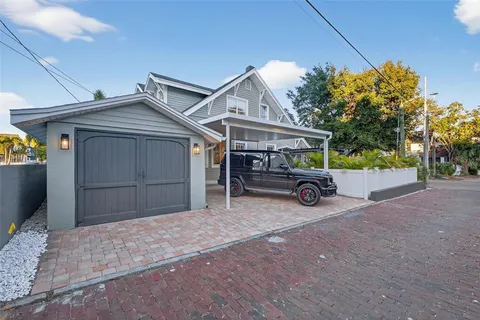 a view of outdoor space yard and patio