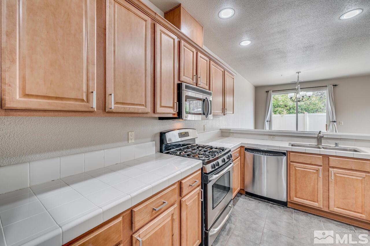 1863 Resistol Drive Reno, NV 89521 - Photo 8 of 30 Photo 8