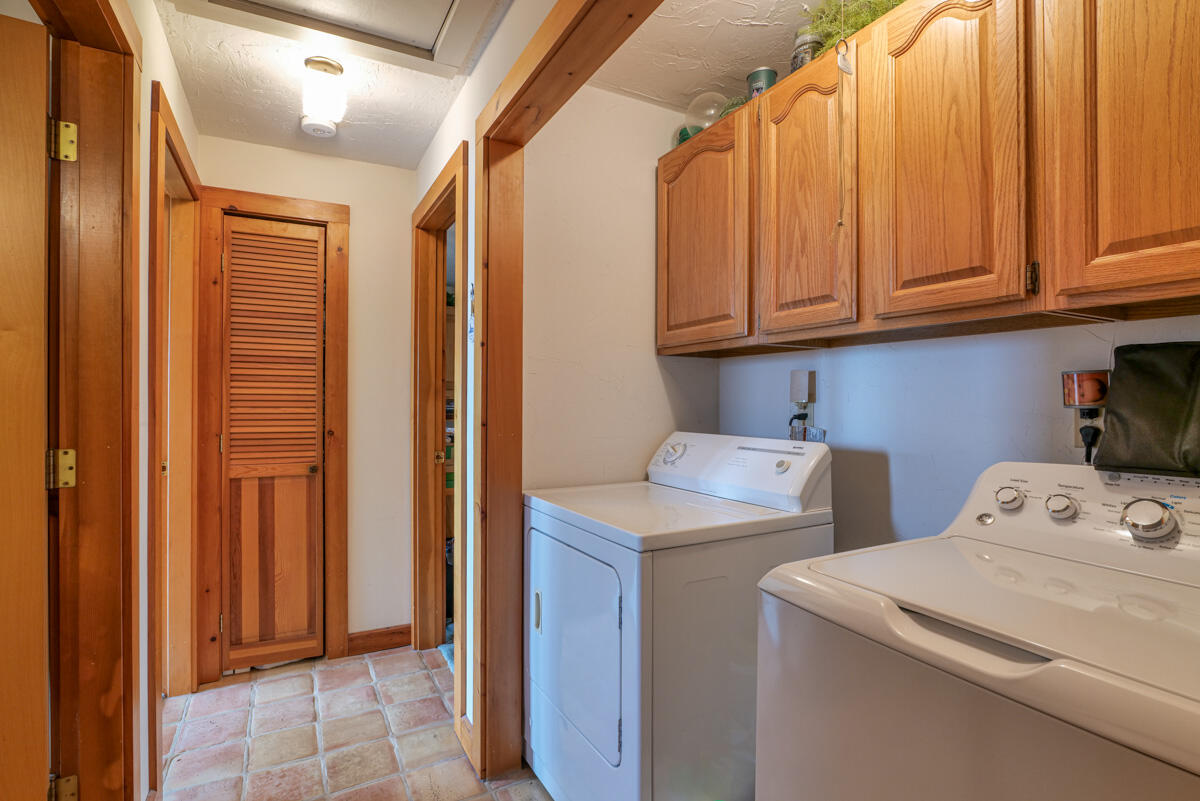 489 Mason Bay Road Jonesport, ME 04649 - Photo 22 of 63 Hallway