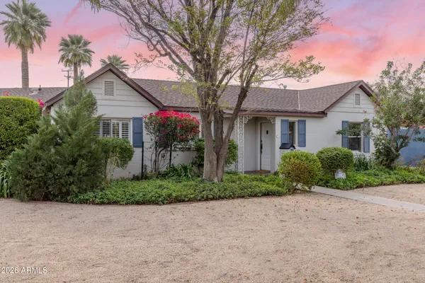 $950,000 | 301 West Holly Street, Phoenix, AZ 85003