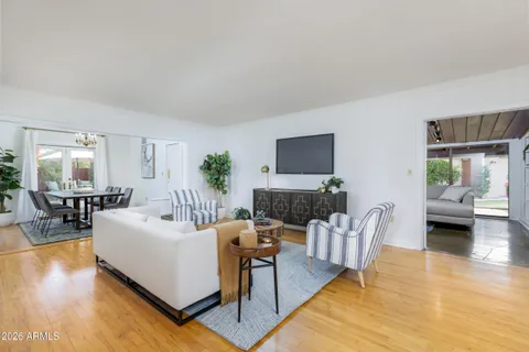 $995,000 | 301 West Holly Street, Phoenix, AZ 85003