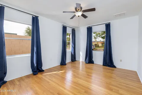 $995,000 | 301 West Holly Street, Phoenix, AZ 85003