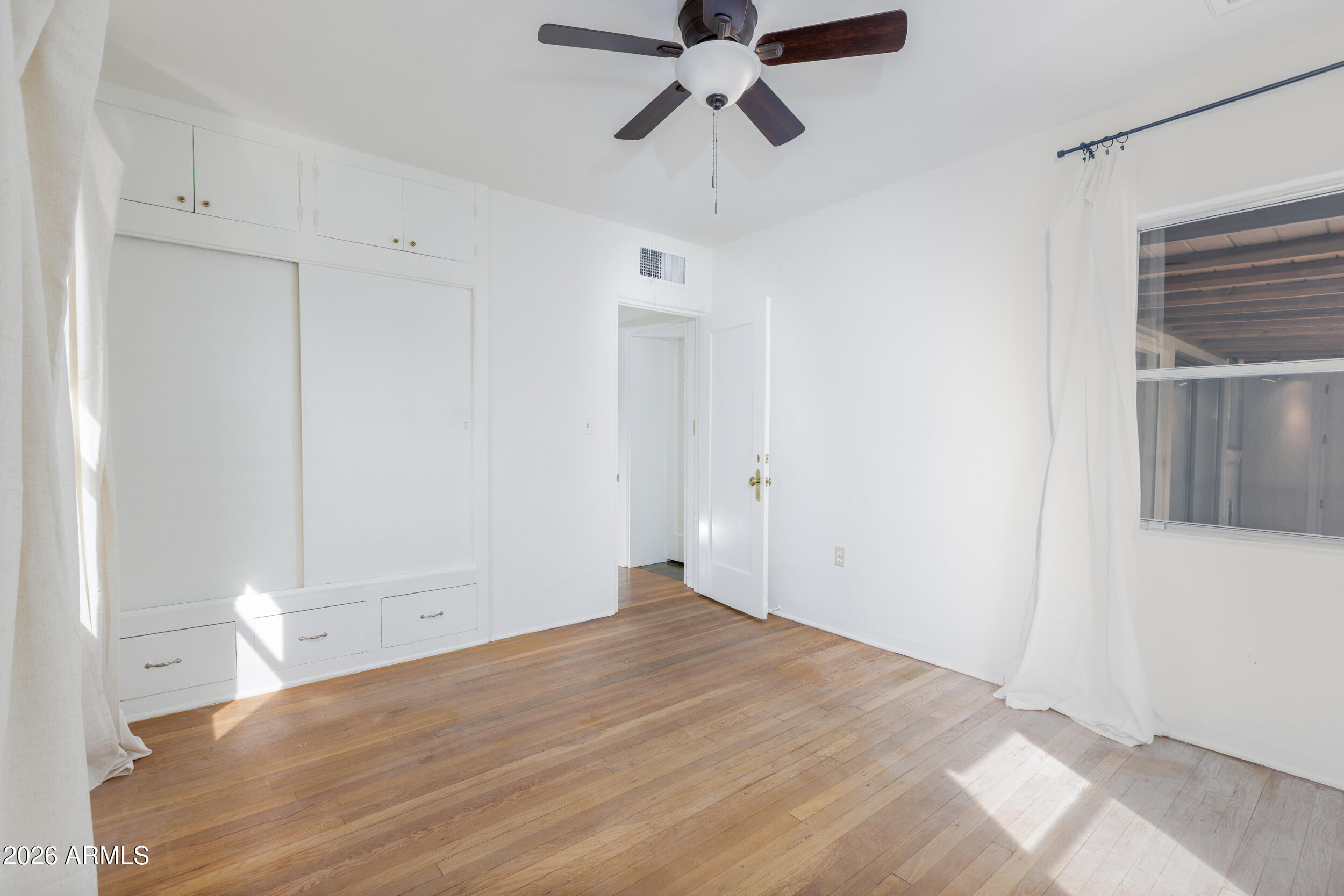 301 West Holly Street Phoenix, AZ 85003 - Photo 25 of 39 Bedroom 2