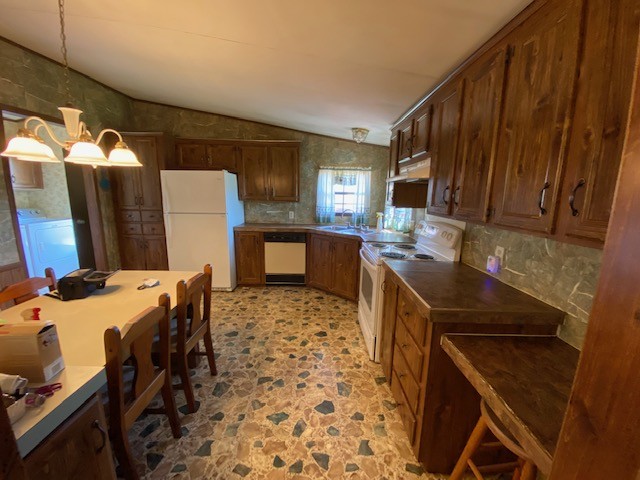 751 Monroe Floyd Road Decherd, TN 37324 - Photo 7 of 38 a kitchen that has a sink and a table in it