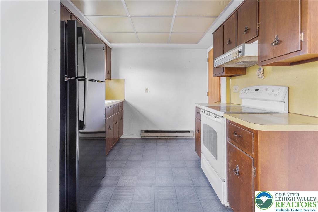 9 West 5th Street Nazareth, PA 18064 - Photo 6 of 22 Gallery Image 6