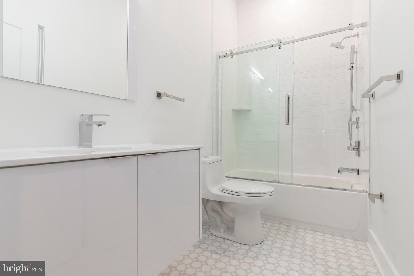 90 West Laurel Street, Unit C Philadelphia, PA 19123 - Photo 12 of 18 a bathroom with a toilet and a shower