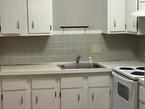 $2,100 | 135 Winthrop Street, Unit 1B, Framingham, MA 01702