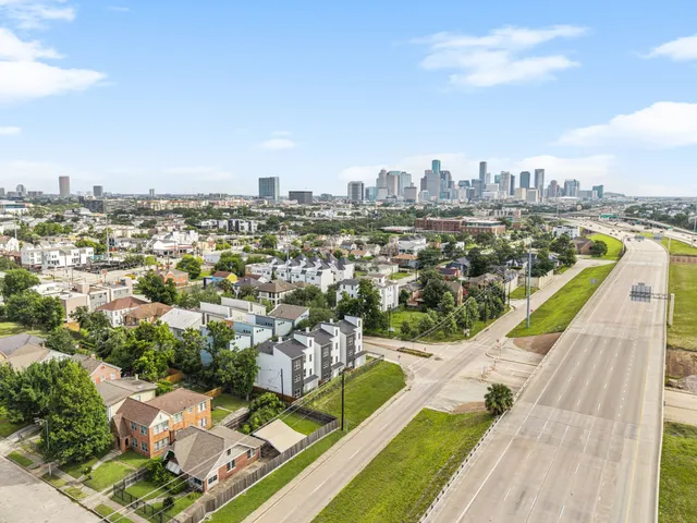 $386,900 | 2010 Blodgett Street, Unit G, Houston, TX 77004