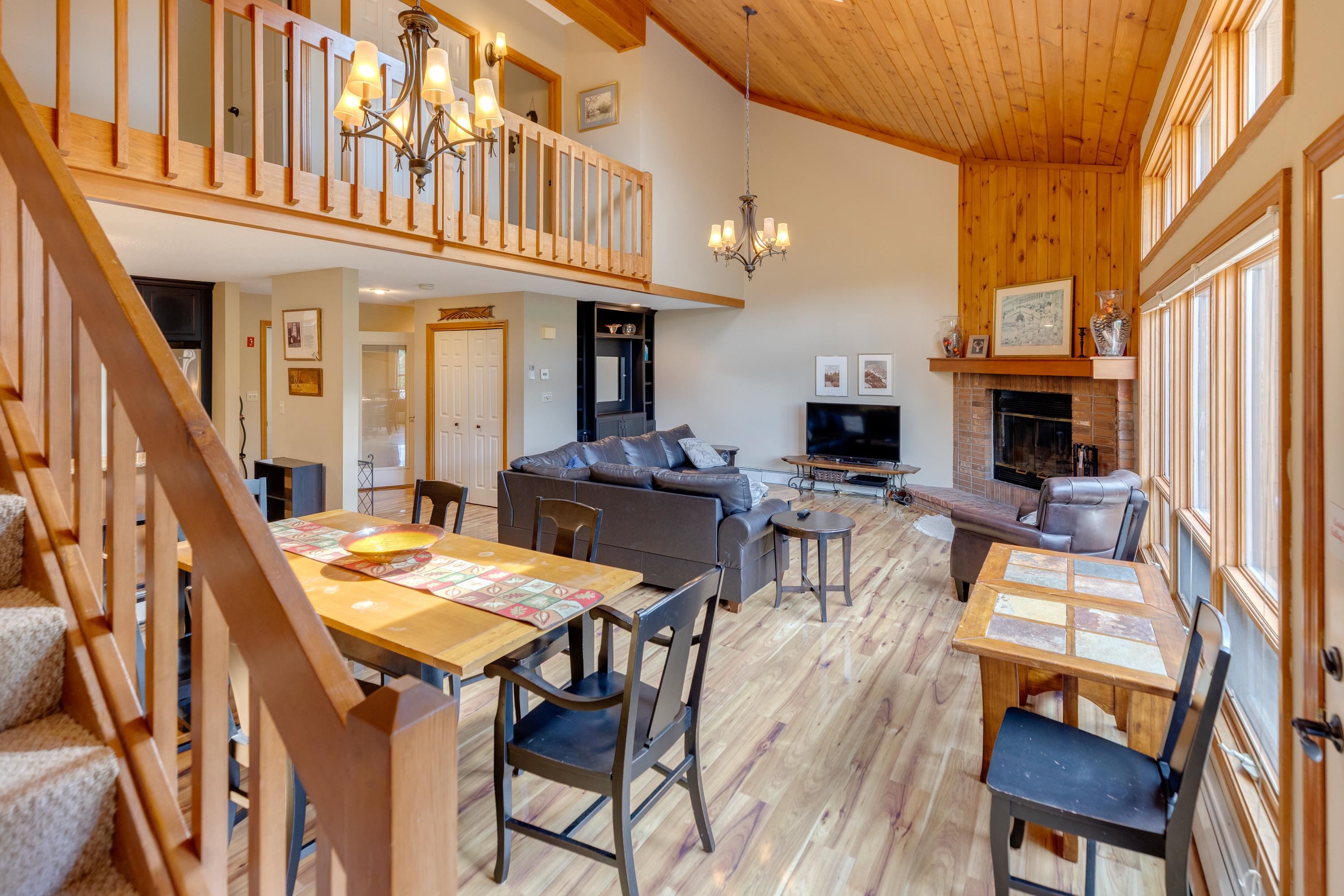 83 Hannah Loop, Unit 9 Carroll, NH 03595 - Photo 8 of 29 Gallery Image 8