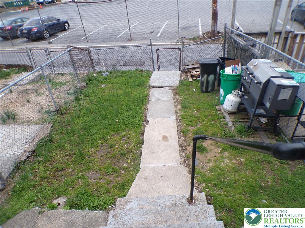 111 Ridge Avenue Allentown, PA 18102 - Photo 16 of 16