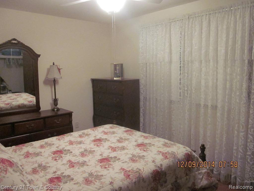 16540 Faulman Road Clinton Township, MI 48035 - Photo 9 of 14 9.JPG