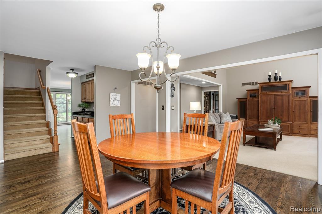 4214 Oak Tree Circle Rochester, MI 48306 - Photo 17 of 57 Gallery Image 17