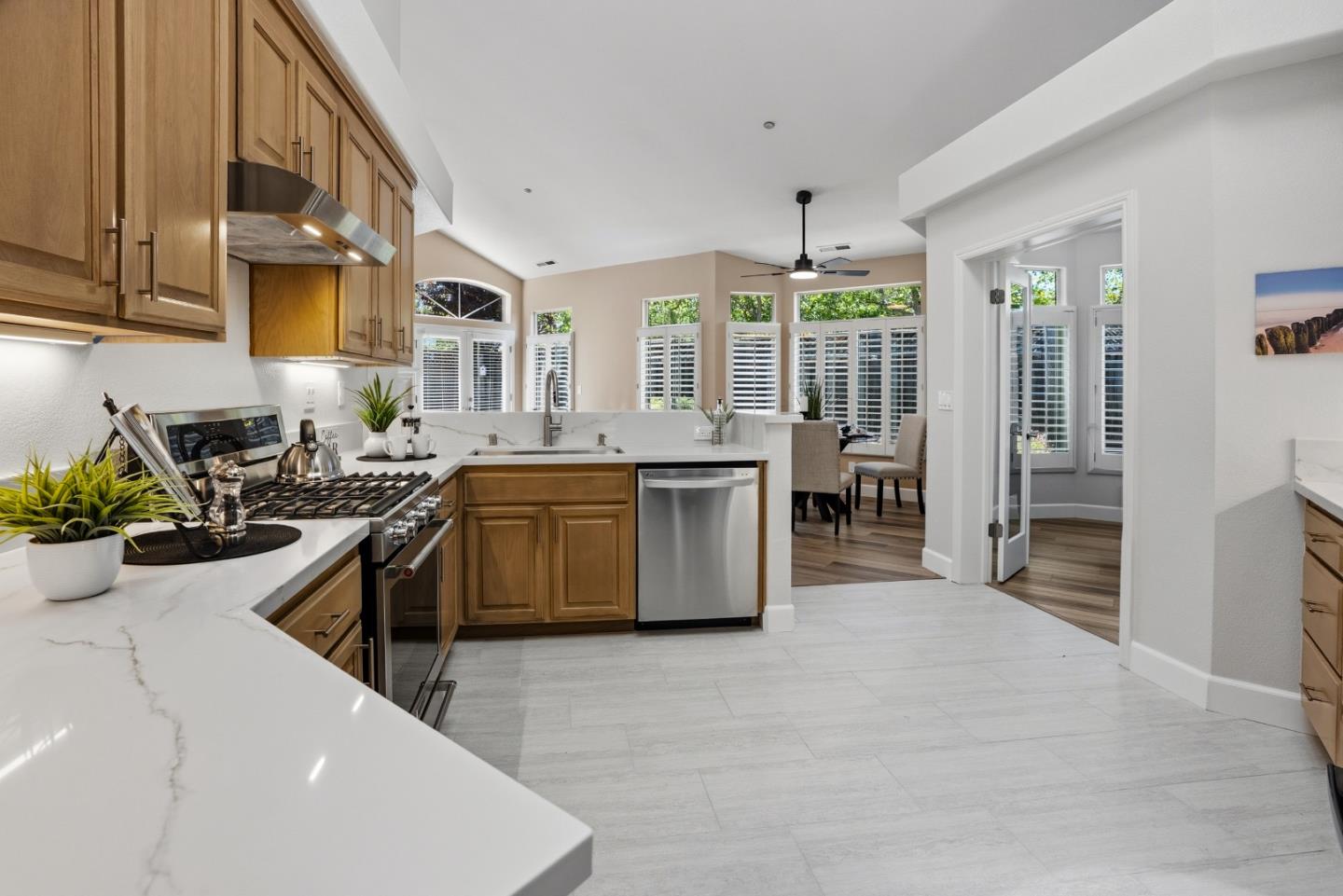 17570 Winding Creek Road Salinas, CA 93908 - Photo 18 of 47