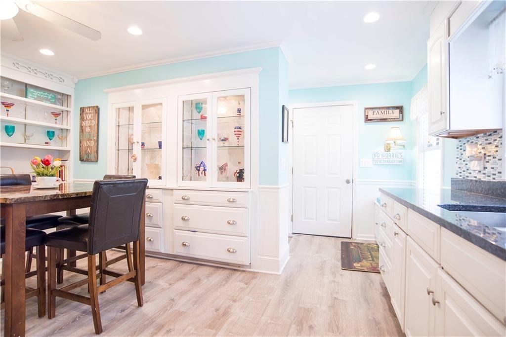 226 Old River Road Lincoln, RI 02865 - Photo 3 of 38