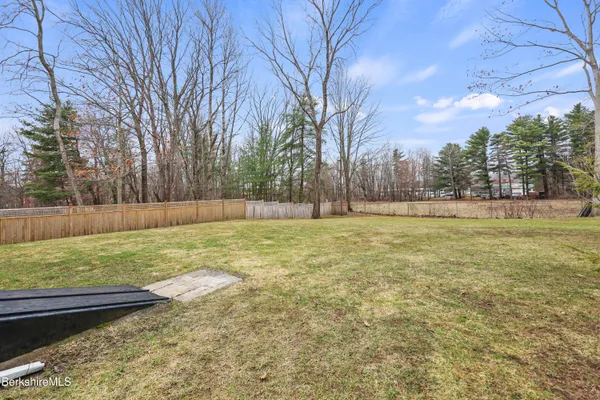 $379,900 | 53 Meadowview Drive, Pittsfield, MA 01201