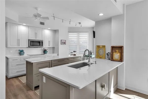 $785,000 | 393 North Point Road, Unit 401, Osprey, FL 34229