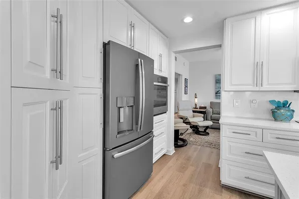 $785,000 | 393 North Point Road, Unit 401, Osprey, FL 34229
