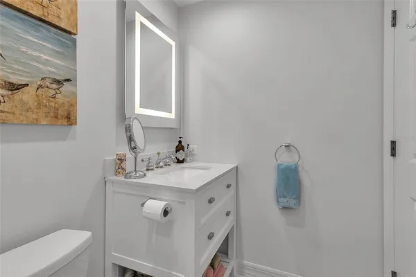 $785,000 | 393 North Point Road, Unit 401, Osprey, FL 34229