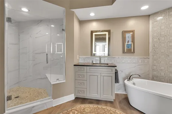 $785,000 | 393 North Point Road, Unit 401, Osprey, FL 34229