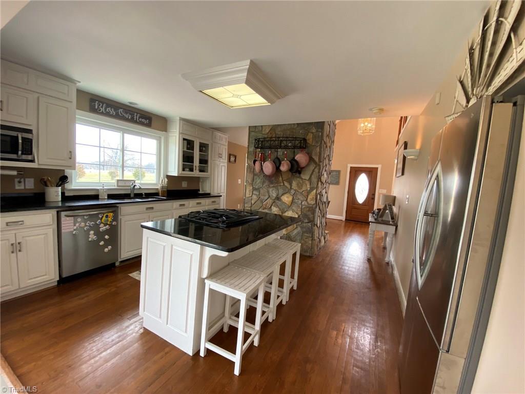 870 Zephyr Road Dobson, NC 27017 - Photo 7 of 23 Gallery Image 7