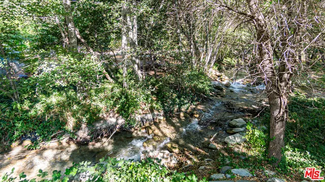 $565,000 | 528 Stream Lane, Lytle Creek, CA 92358