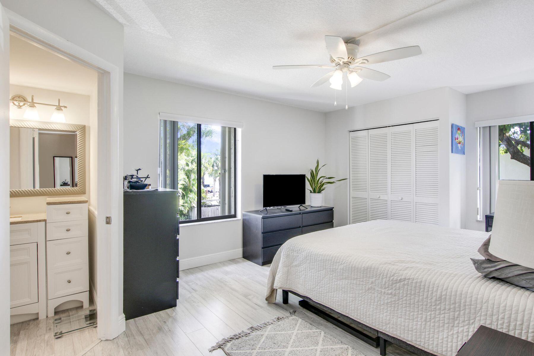 150 Pineview Road, Unit C6 Jupiter, FL 33469 - Photo 16 of 22 20221114160255498977000000-o