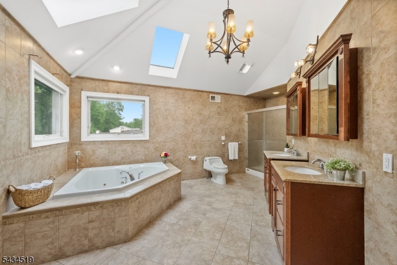19 Fairview Road Clark, NJ 07066 - Photo 32 of 48