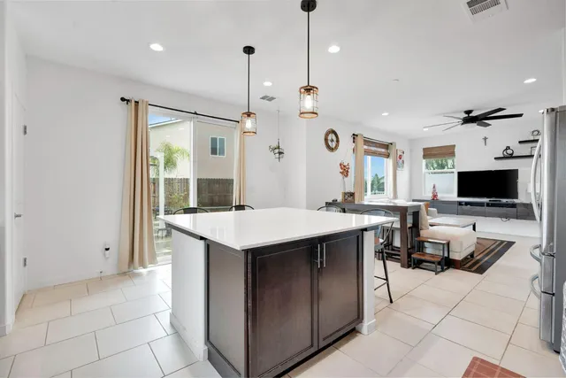 $515,000 | 888 Descanso Avenue, Clovis, CA 93619