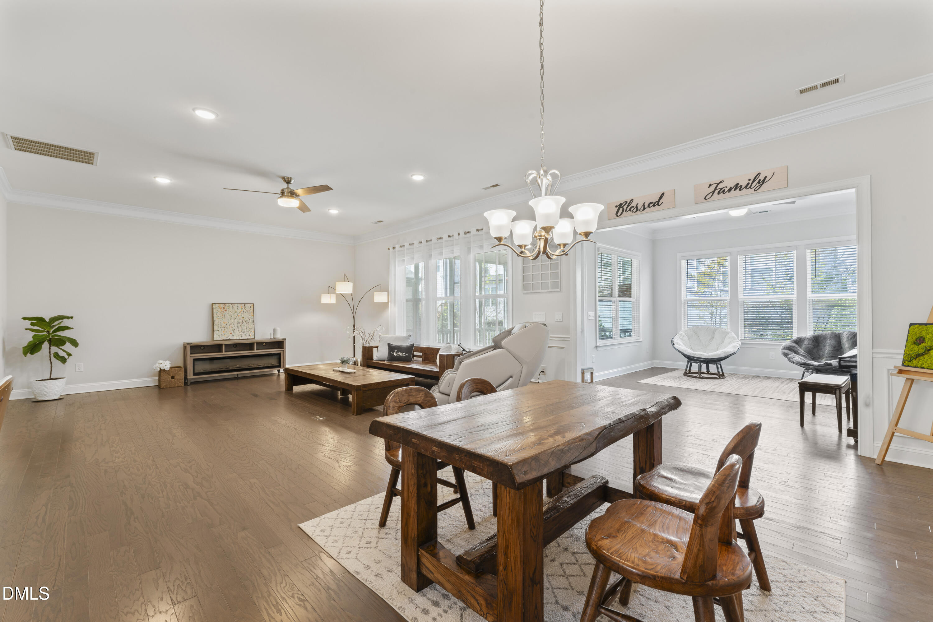 125 Damsire Way Cary, NC 27513 - Photo 19 of 54 Living Room