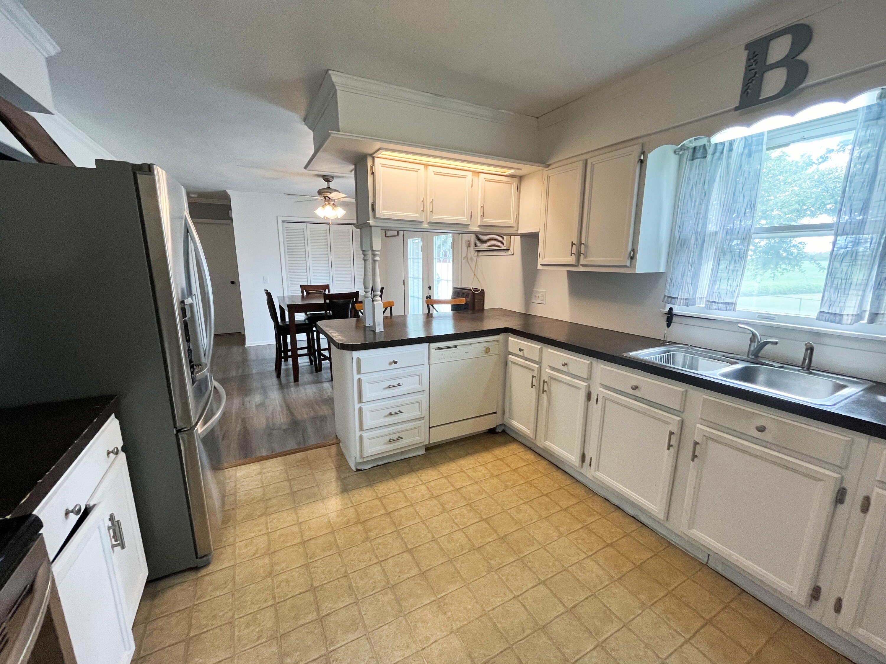 405 South Main Street Botkins, OH 45306 - Photo 25 of 56
