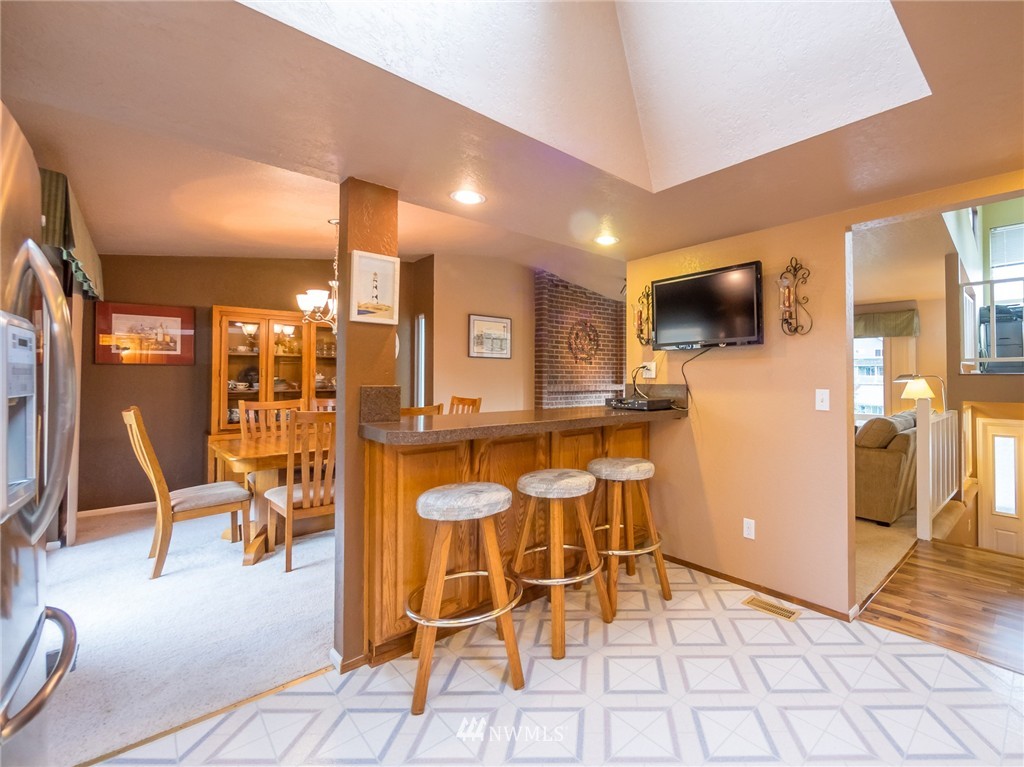 2621 178th Street Southeast Bothell, WA 98012 - Photo 3 of 25