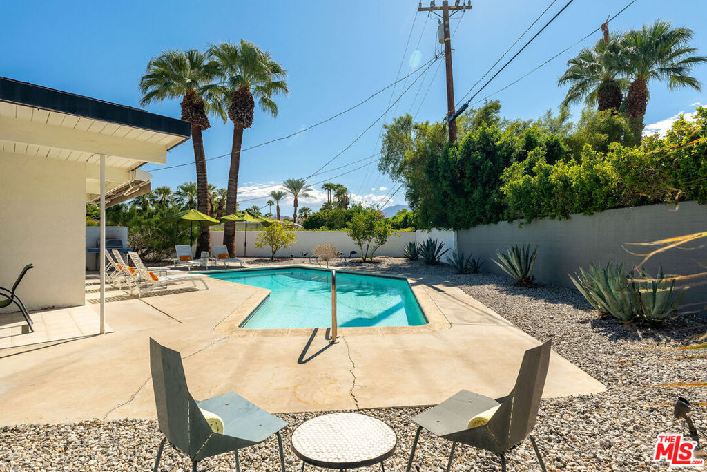 275 North Michelle Road Palm Springs, CA 92262 - Photo 39 of 43 Gallery Image 39